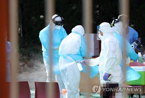 코로나19 검사 모습 [연합뉴스]